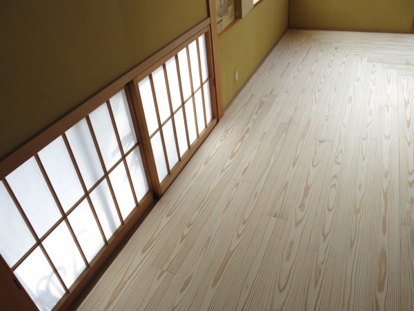 杉純白のフローリング